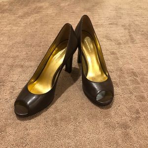 Banana Republic Peep Toe Heels